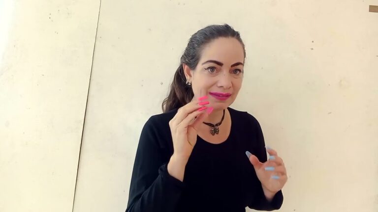 Mejorando la Voz: Ejercicios Esenciales en el Taller de Teatro